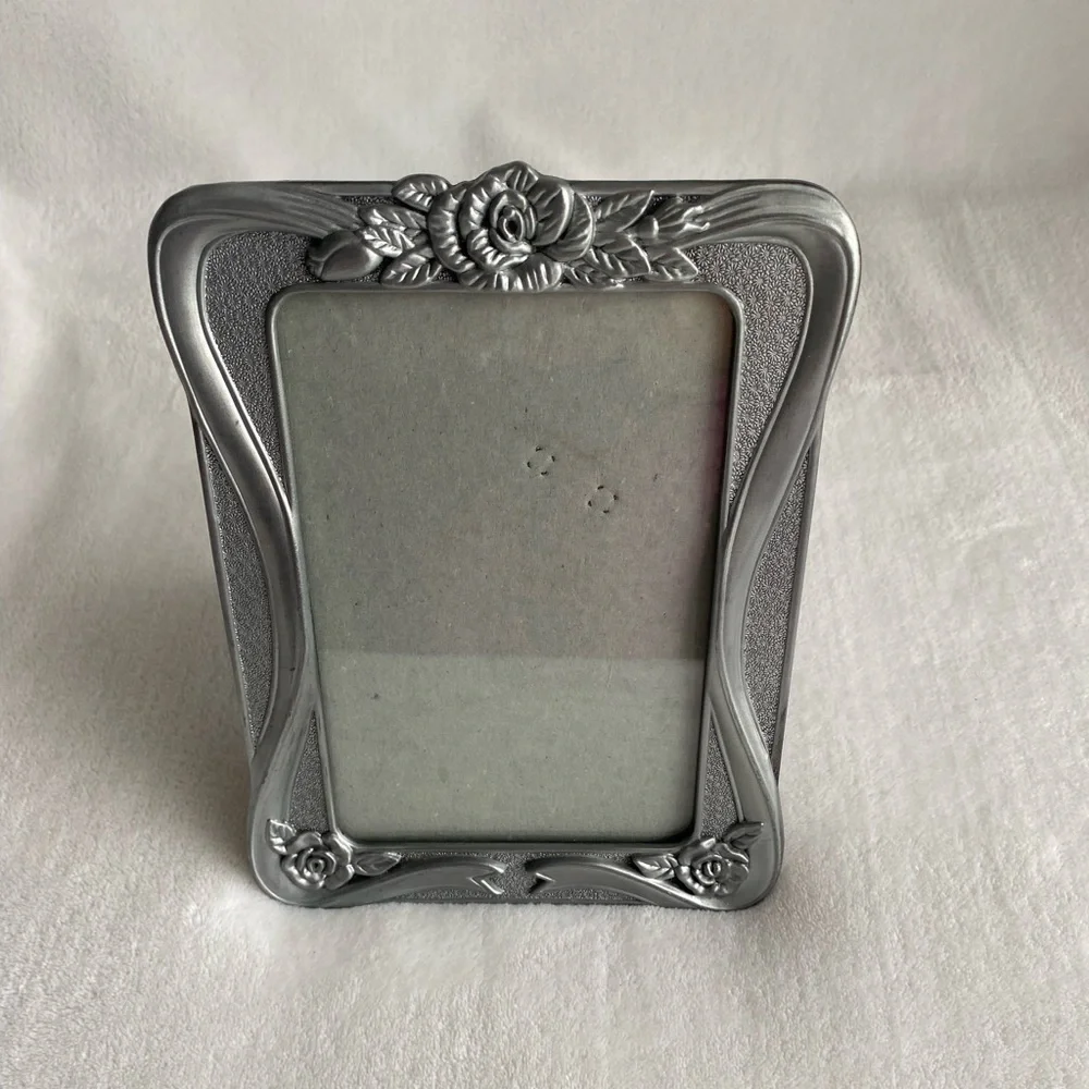 Towle Silversmiths Signature Collection‎ Silver Roses Ribbon 5x7 Picture Frame